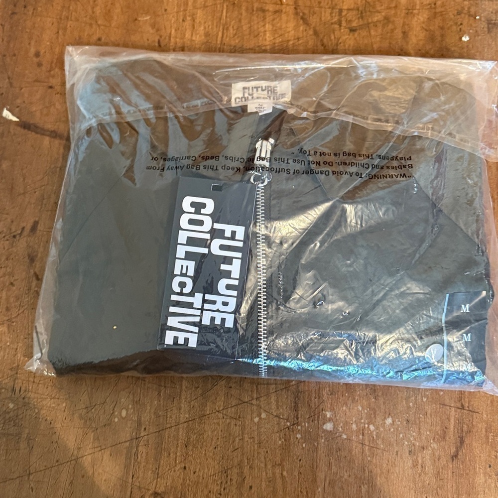 Future Collective Bomber Jacket Medium Olive Green Zip Up Streetwear Athleisure - Picture 9 of 10